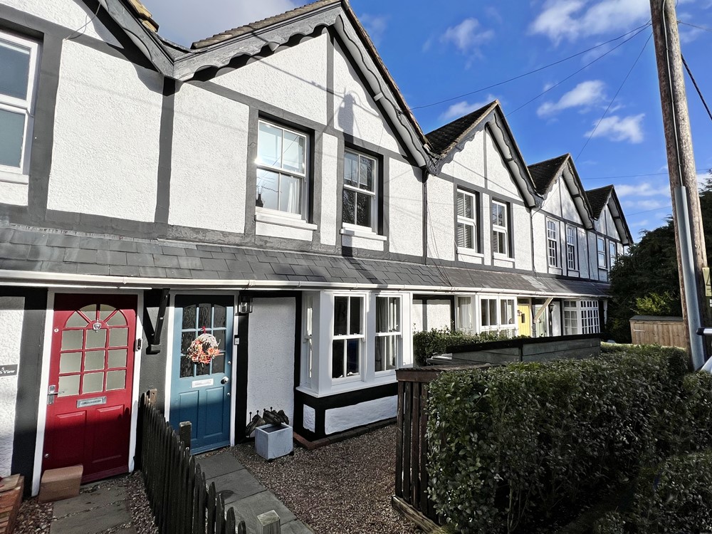 3 bedroom Terraced  Property for Sale in Cookham,  SL6