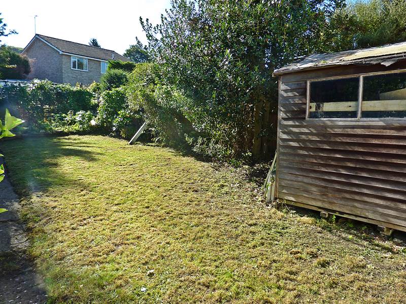 Residential Property Details, WOOBURN GREEN, Bucks Hunt & Nash Estate