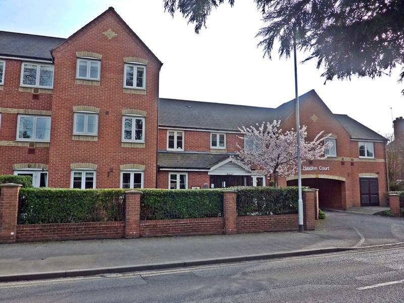 Residential Property Details, TWYFORD, Berks Hunt & Nash Estate Agents