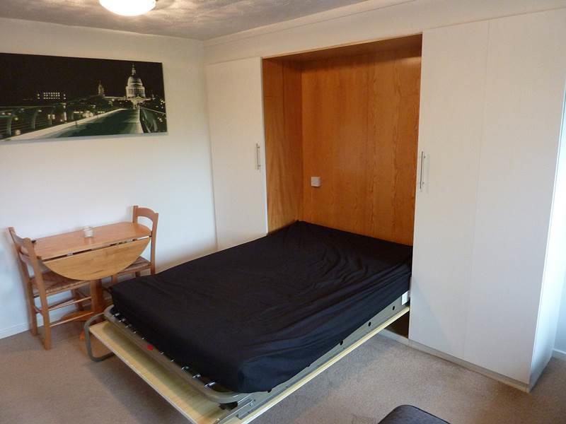Studio Room
