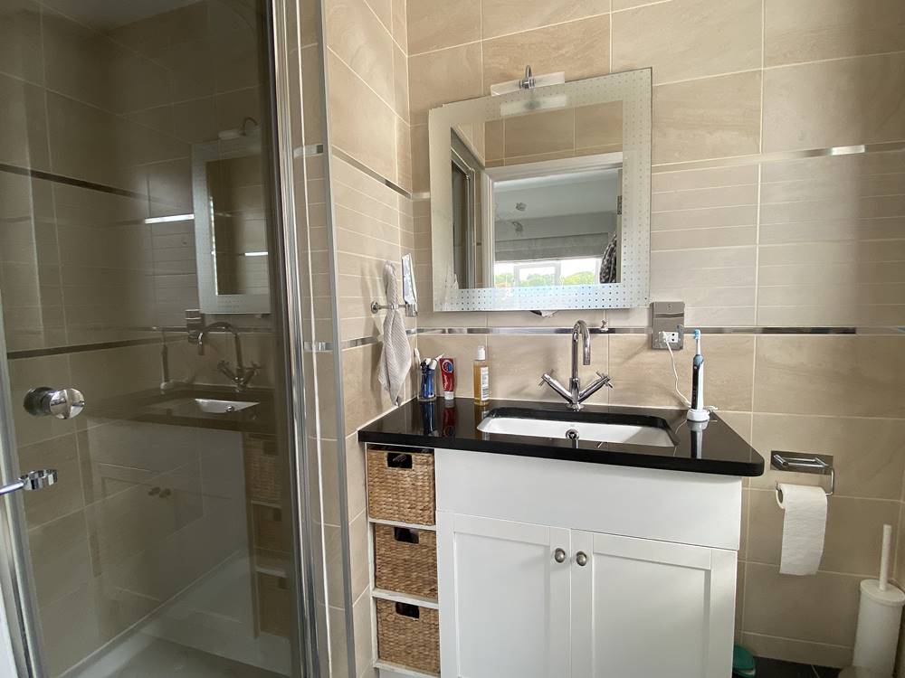 En Suite Shower Room