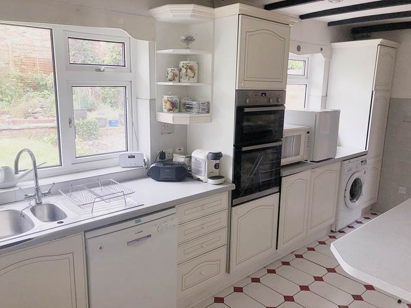 Residential Property Details, WOOBURN MOOR, Bucks Hunt & Nash Estate