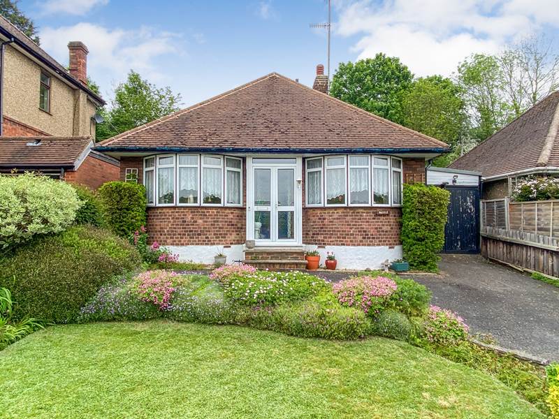 Residential Property Details, LOUDWATER, Bucks Hunt & Nash Estate