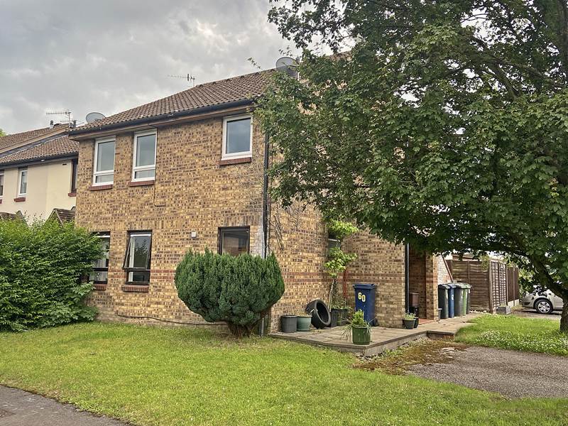 Lettings Property Details, Hellyer Way, Bourne End, Hunt & Nash Estate