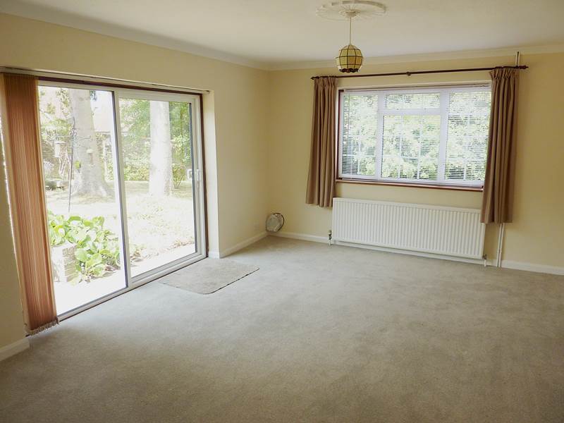 Lettings Property Details, Grange Drive, Wooburn Green, Hunt & Nash