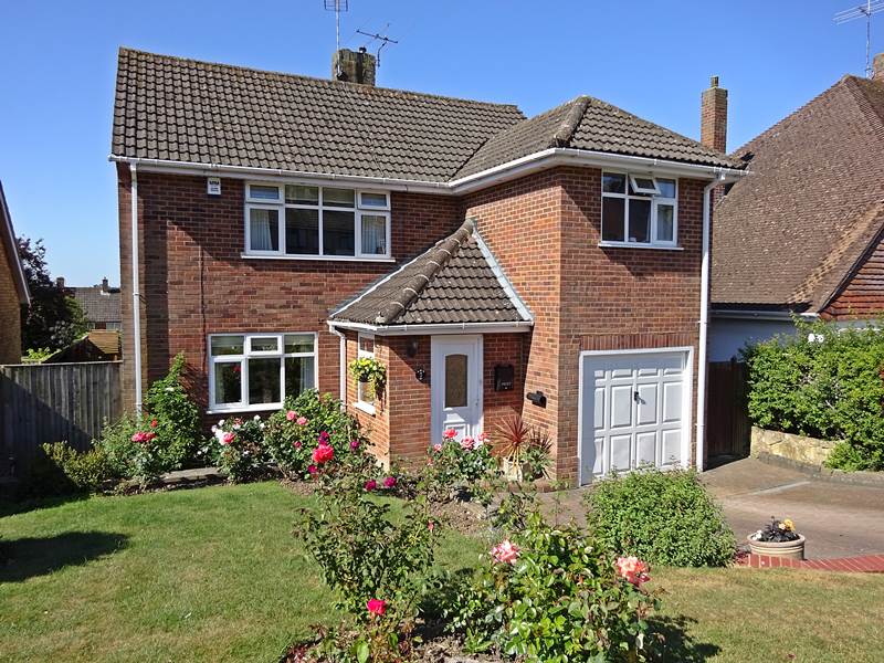 Residential Property Details, BOURNE END, Bucks Hunt & Nash Estate