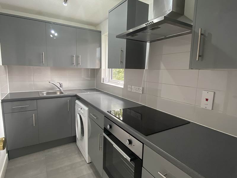 Lettings Property Details, Hellyer Way, Bourne End, Hunt & Nash Estate