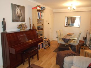 lounge end