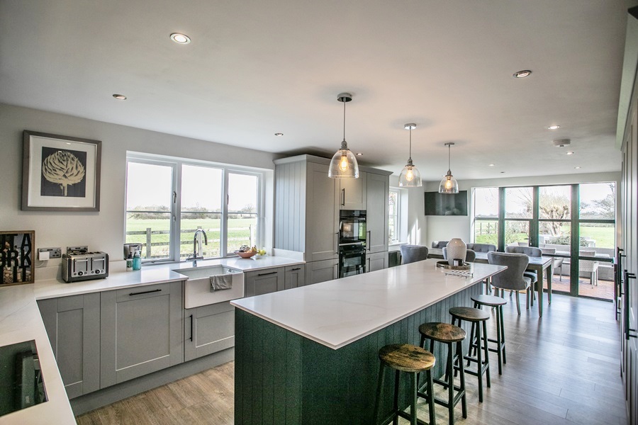 5 bed Detached Property for Sale in White Waltham, Berkshire SL6 from