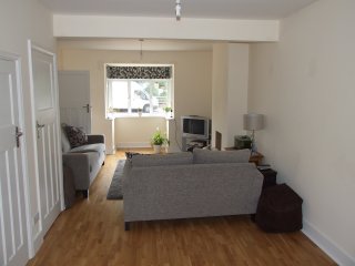 Alt view of Lounge