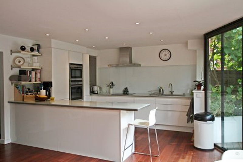 3 bedroom Terraced House to let in Woodmoor End, Cookham, from Pike