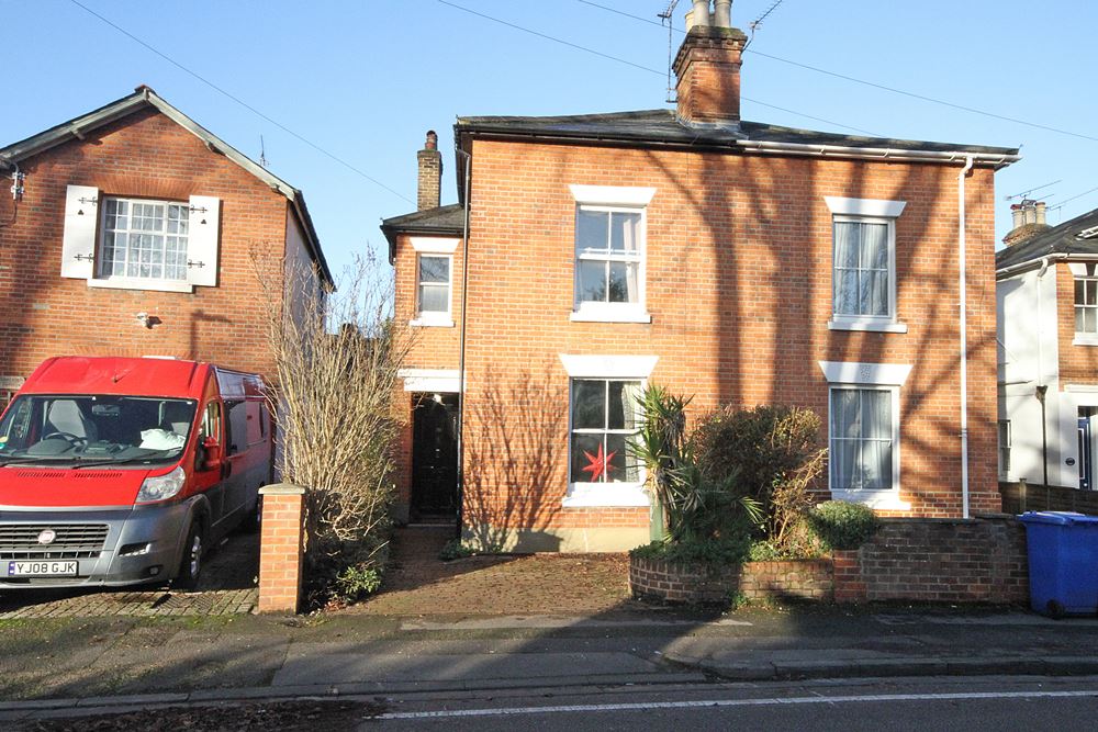 3 bedroom Semi-Detached  Property for Sale in Maidenhead,  SL6