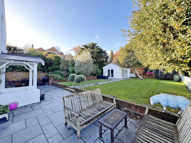4 bed Detached Property for Sale in Cookham Dean, Berkshire SL6 from Pike Smith & Kemp Estate