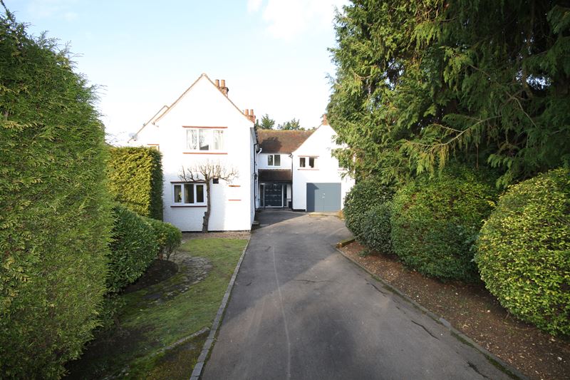 1 bedroom House Share to let in Talbots Drive, Maidenhead, from Pike