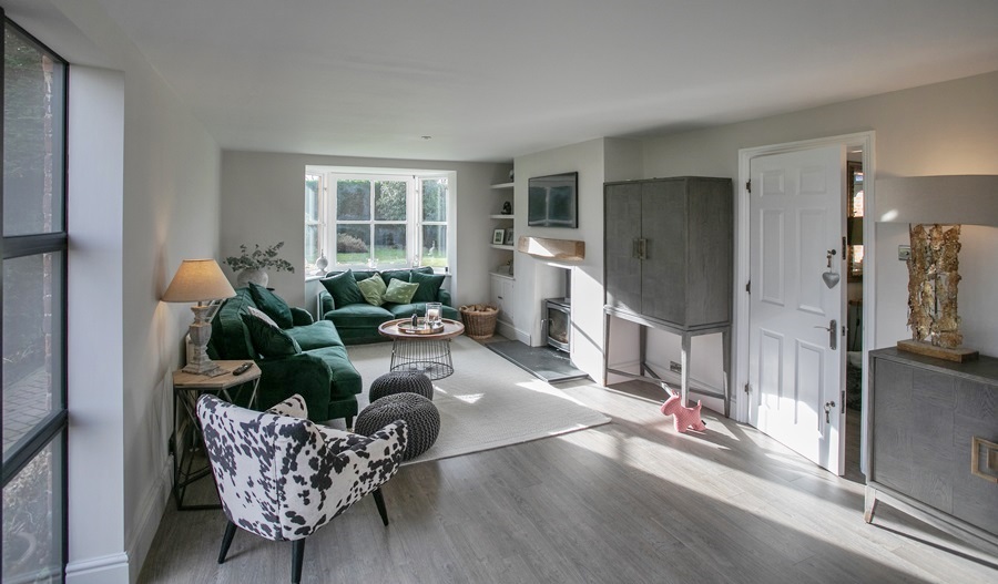 5 bed Detached Property for Sale in White Waltham, Berkshire SL6 from