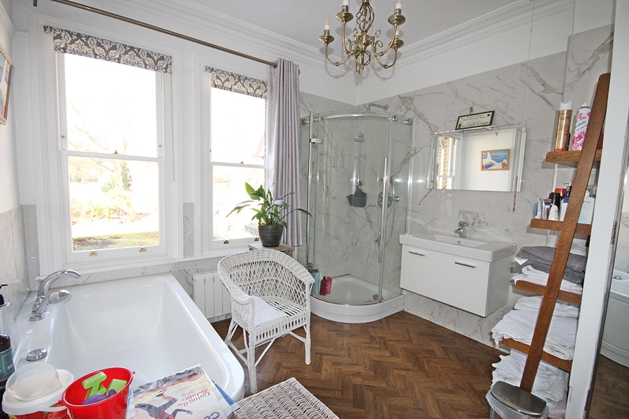 Family bathroom