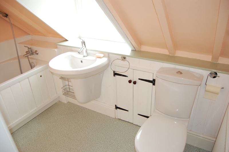 2 bedroom SemiDetached House to let in Bicester Road, Oakley, from Pike Smith & Kemp Estate Agents.