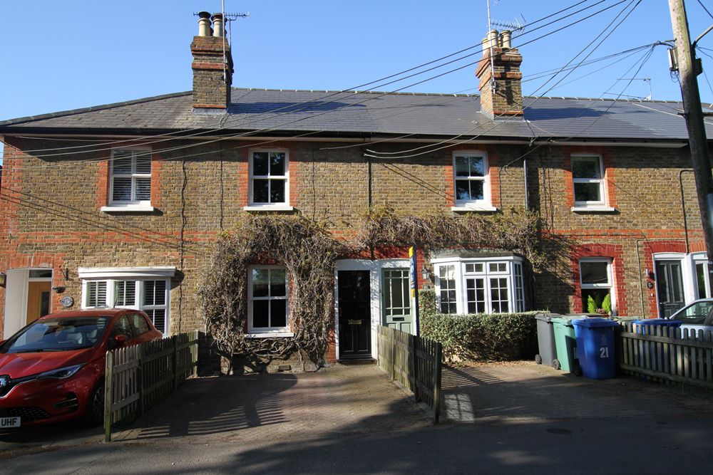 3 bedroom Terraced  Property for Sale in Cookham, Berkshire SL6