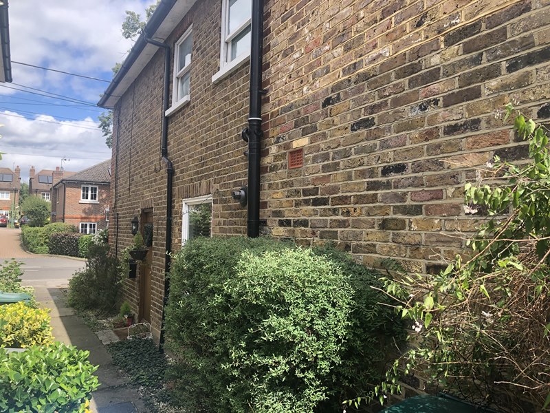 3 bed EndTerraced Property for Sale in Cookham, Berkshire SL6 from Pike Smith & Kemp Estate