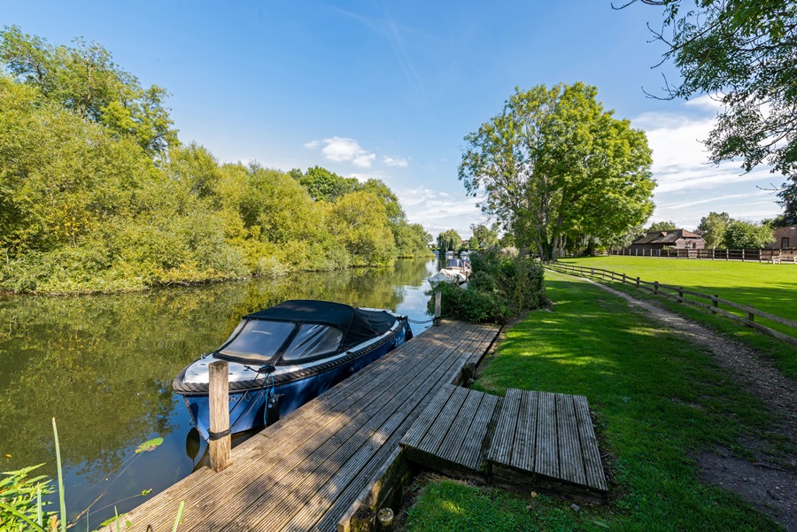 3 bed Property for Sale in Hurley, Berkshire SL6 from Pike Smith & Kemp Estate Agents in