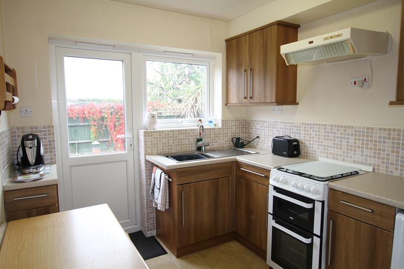 2 bedroom to let in Broom Hill, Cookham, from Pike Smith