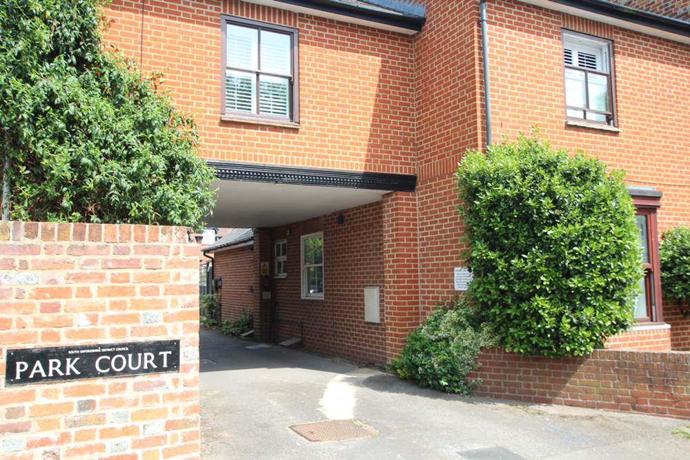 2 bedroom Flat Property for Sale in Thame, Oxfordshire OX9